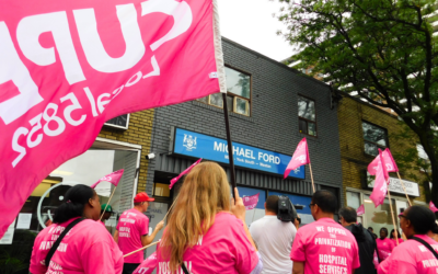 Hospital workers demonstrate at Toronto MPP’s office against government’s expansion of private, for-profit hospital services