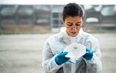 À bout de souffle : un système d’austérité entraîne la détérioration de la santé mentale et du bien-être du personnel hospitalier de l’Ontario