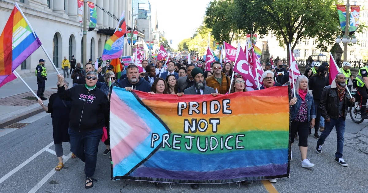 Image: CUPE members in a pride rally
